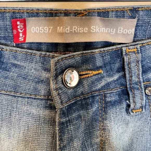 Levi’s 00597 Mid-Rise Light Wash Skinny Bootcut Jeans Womens 10/30 Casual - Picture 3 of 9